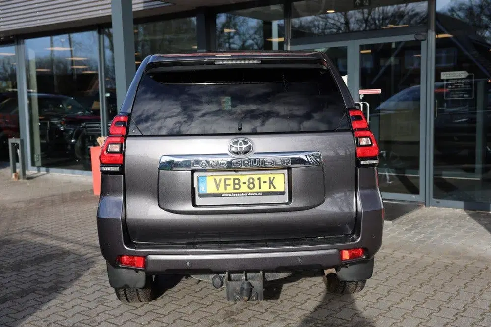 Toyota Land Cruiser 2.8 D-4D 5DRS EXECUTIVE A uit 2020, foto 5