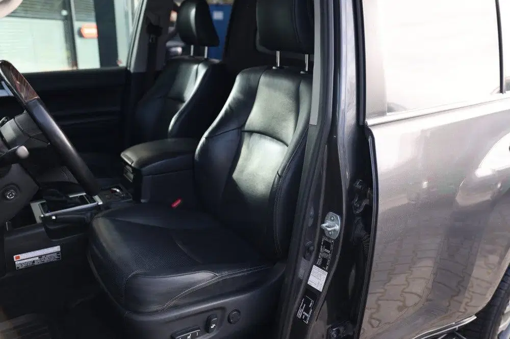 Toyota Land Cruiser 2.8 D-4D 5DRS EXECUTIVE A uit 2020, foto 6