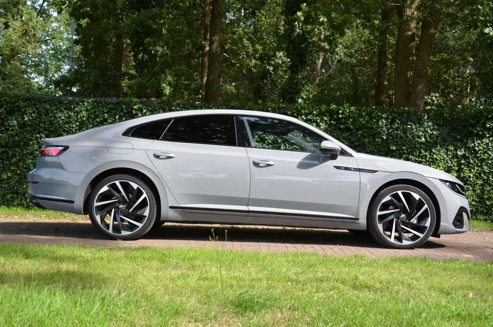 Volkswagen Arteon 1.4 TSI eHybrid R-Line Business Automaat uit 2024, foto 2