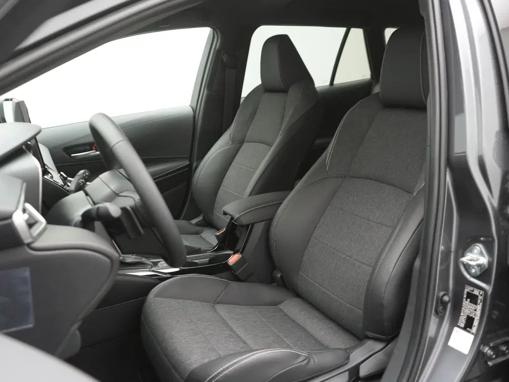 Toyota Corolla Hybrid 200 Dynamic (bj 2026) uit 2026, foto 12