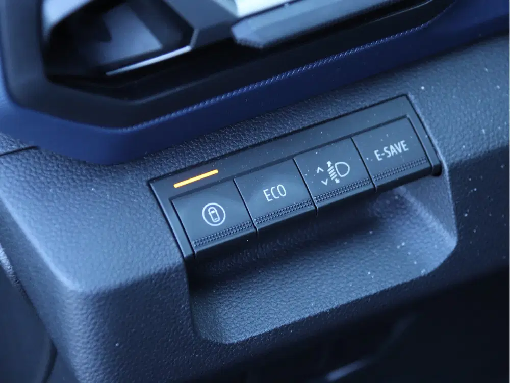 Dacia Duster 1.6 Hybrid 140 Journey AUTOMAAT uit 2025, foto 9