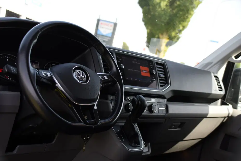Volkswagen Crafter 35 2.0 TDI L3H2 Highline PB Edition Cruis uit 2022, foto 2