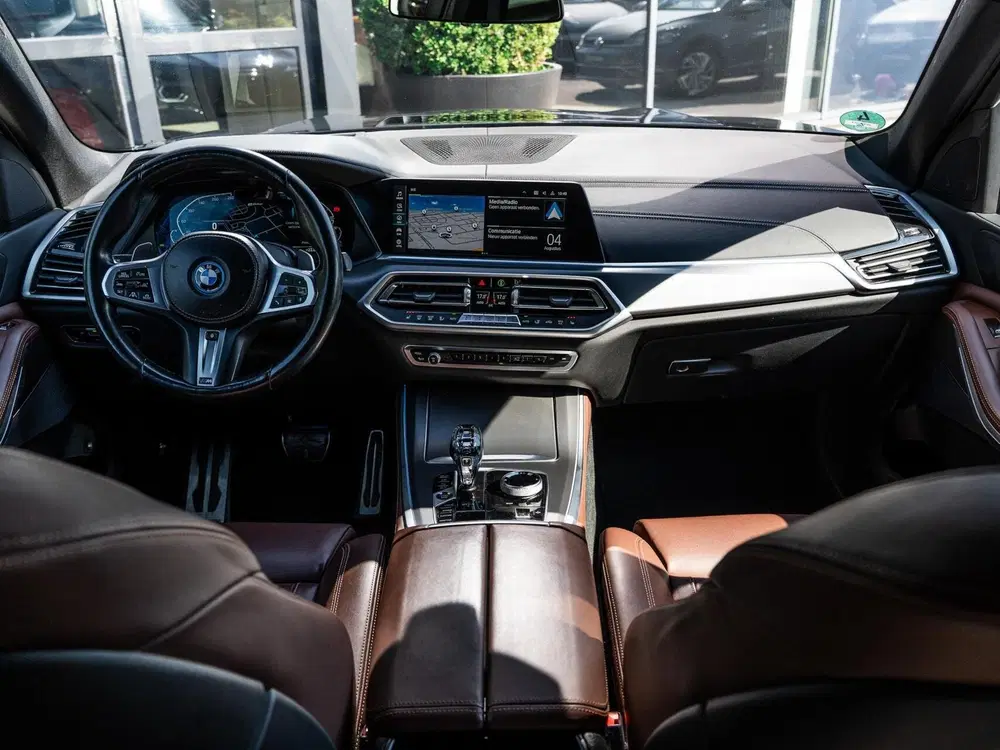 BMW X5 xDrive45e High Executive uit 2022, foto 10