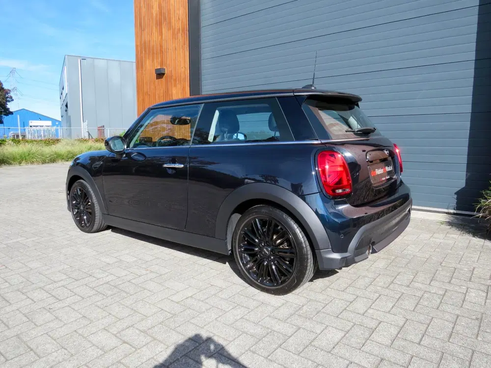 Mini Cooper 1.5 Cooper Classic automaat *Schuifdak *Le uit 2022, foto 3