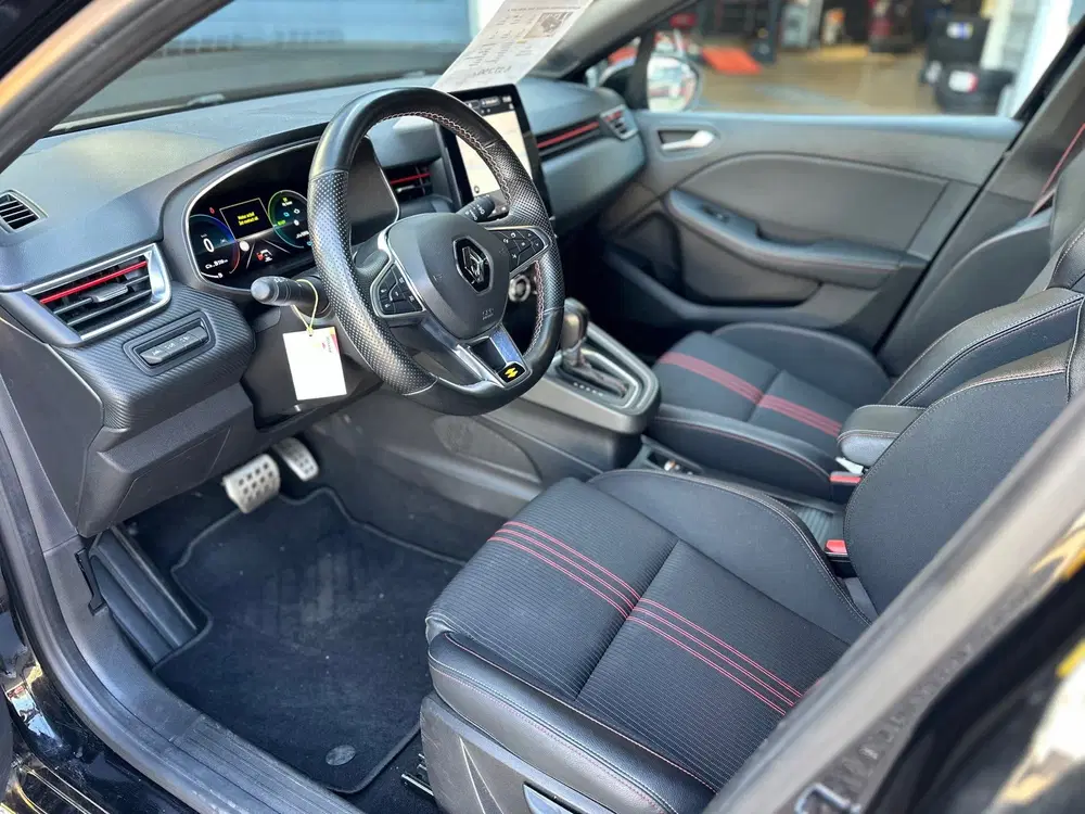 Renault Clio 1.6 E-Tech Hybrid 145 R.S. Line uit 2022, foto 11