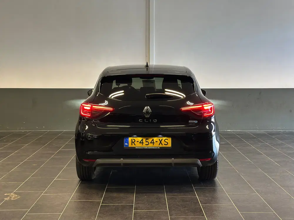 Renault Clio 1.6 E-Tech Hybrid 145 R.S. Line uit 2022, foto 6