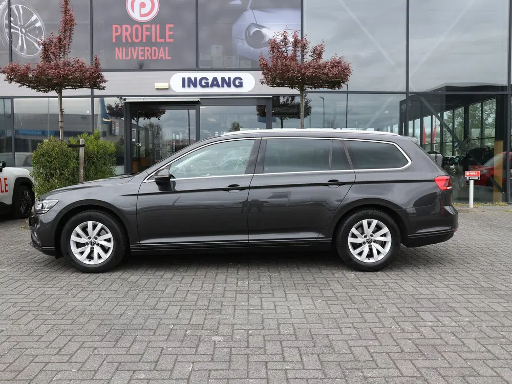 Volkswagen Passat 1.5 TSI Business 7-DSG VIRTUAL NL uit 2022, foto 8