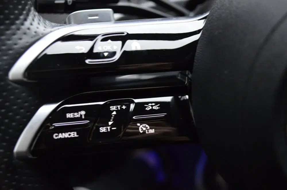 Mercedes-Benz C-Klasse 300 e AMG Led Leder Panorama M uit 2023, foto 15