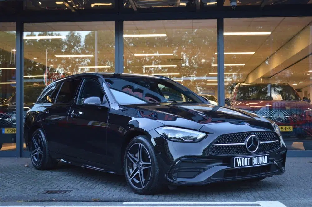 Mercedes-Benz C-Klasse 300 e AMG Led Leder Panorama M uit 2023, foto 4