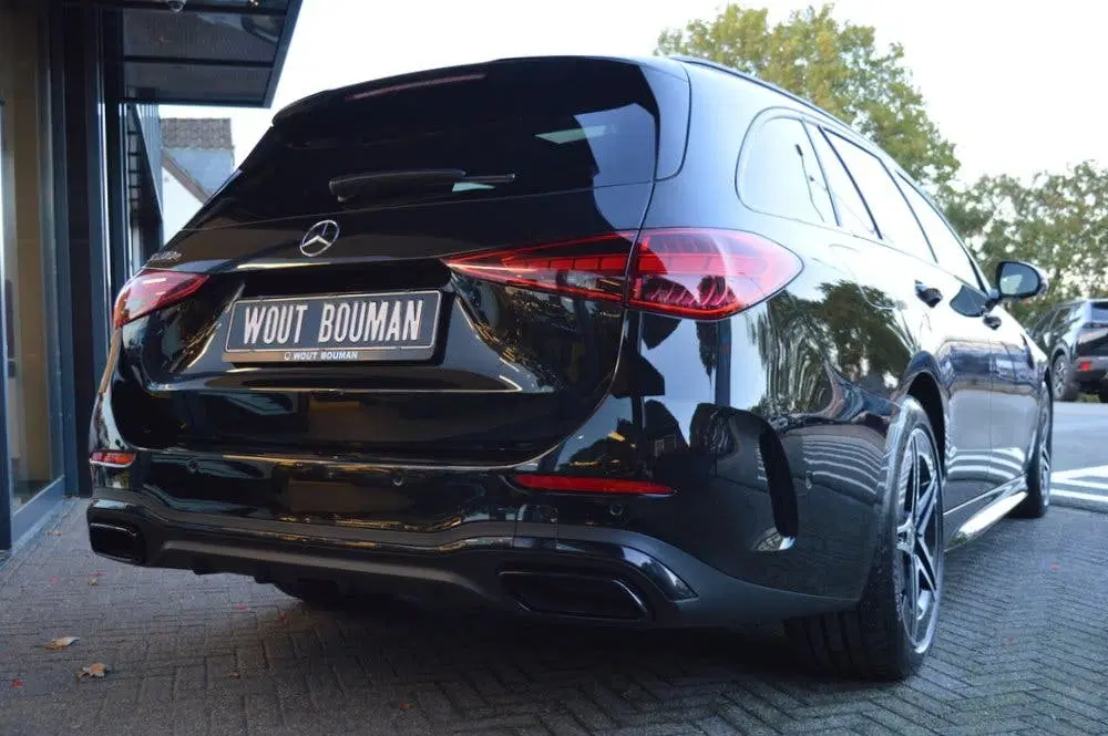 Mercedes-Benz C-Klasse 300 e AMG Led Leder Panorama M uit 2023, foto 6