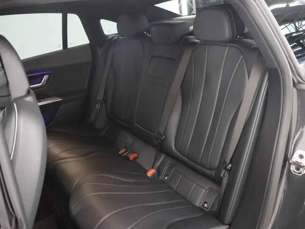 Mercedes-Benz EQE 300 Luxury Line 89 kWh uit 2024, foto 11