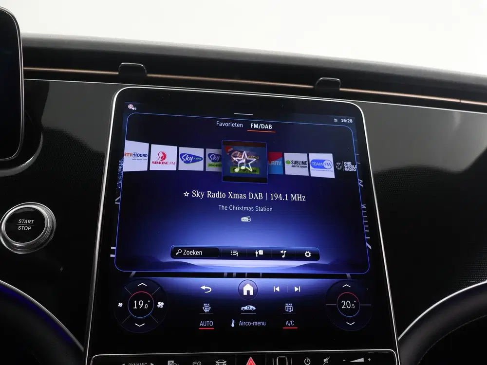 Mercedes-Benz EQE 300 Luxury Line 89 kWh uit 2024, foto 15