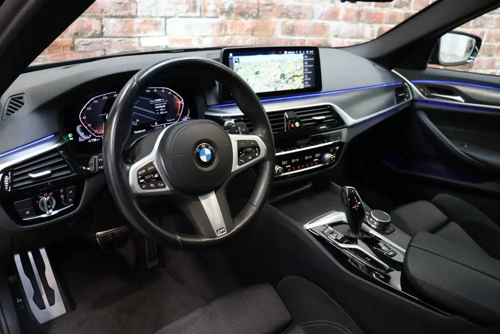 BMW 5-serie 530d High Executive M Sport Pakket Autom uit 2022, foto 15