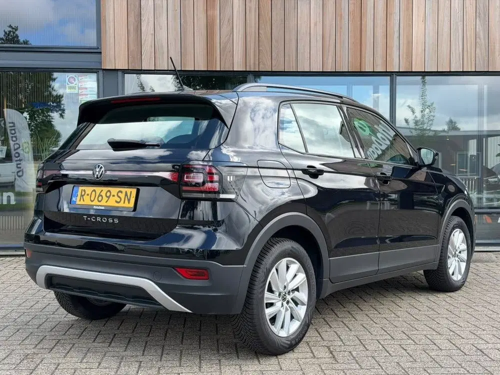 Volkswagen T-Cross 1.0 TSI Life ACC Virtual Clima uit 2022, foto 2