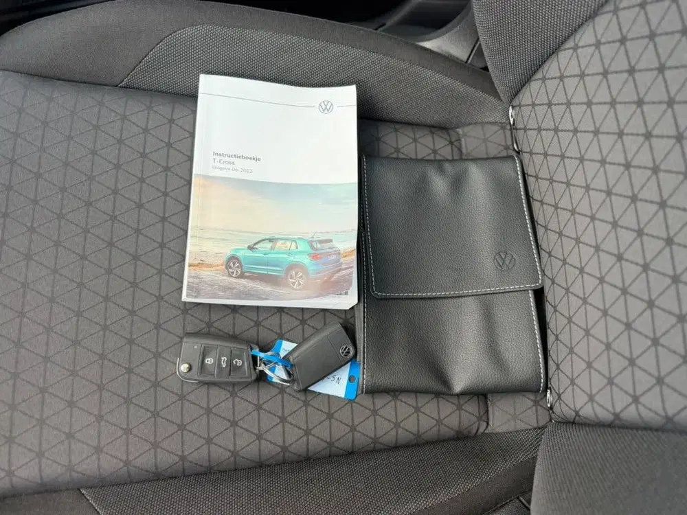 Volkswagen T-Cross 1.0 TSI Life ACC Virtual Clima uit 2022, foto 8