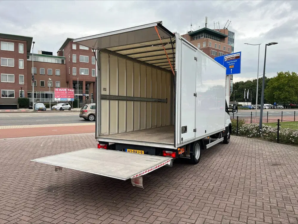 Iveco Daily C18 uit 2021, foto 10