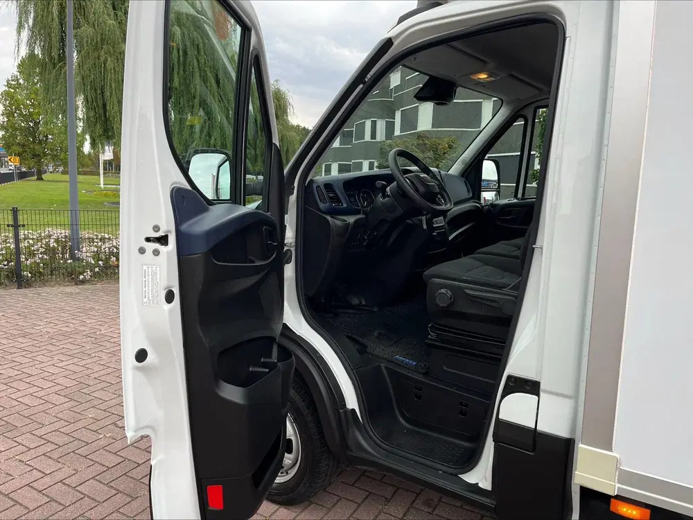 Iveco Daily C18 uit 2021, foto 15