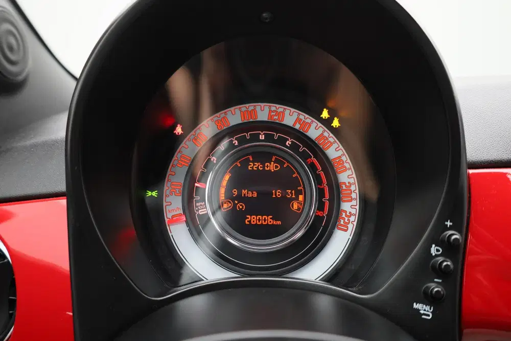 Fiat 500 1.0 Hybrid uit 2023, foto 11