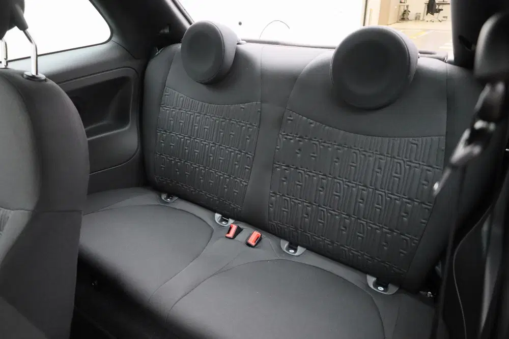 Fiat 500 1.0 Hybrid uit 2023, foto 6