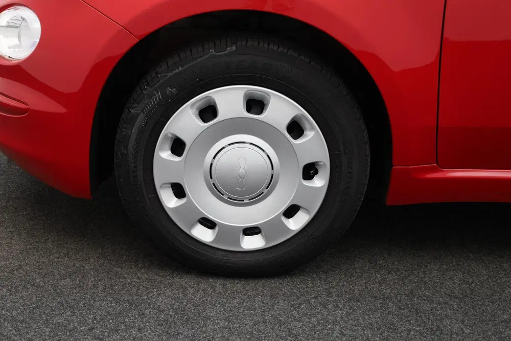Fiat 500 1.0 Hybrid uit 2023, foto 8