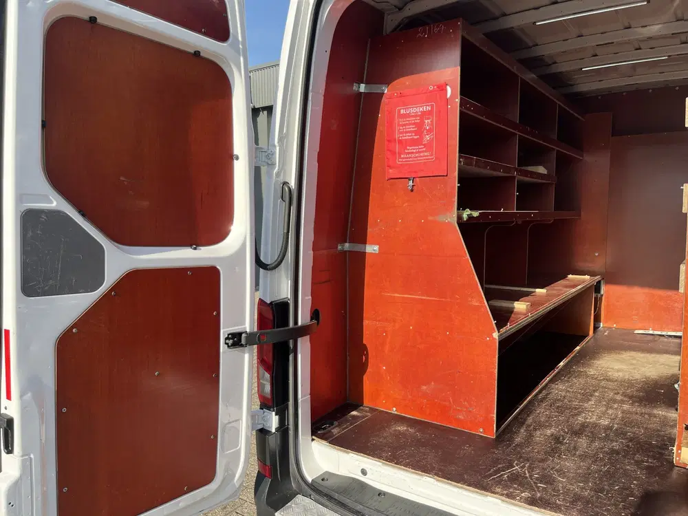 Volkswagen Crafter 35 2.0 TDI L3H3 uit 2020, foto 15