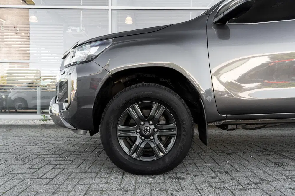 Toyota Hilux 2.4 D-4D Double Cab Challenger 5 zits in 2 uit 2024, foto 10