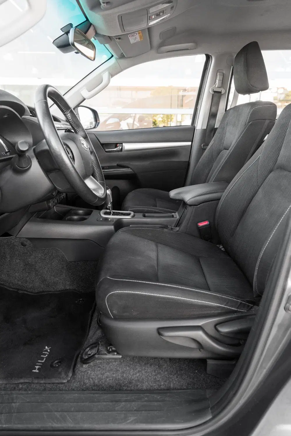 Toyota Hilux 2.4 D-4D Double Cab Challenger 5 zits in 2 uit 2024, foto 11