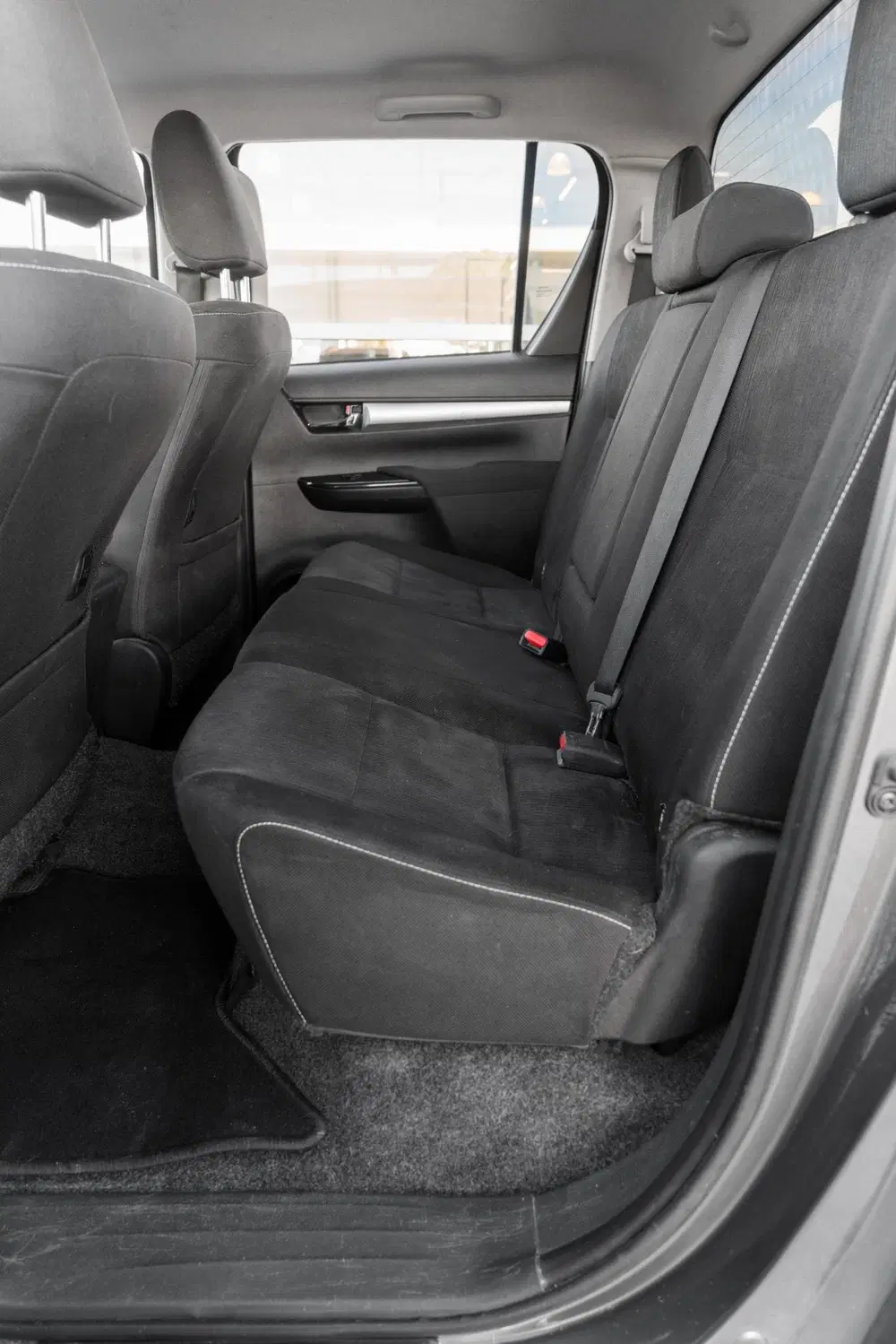 Toyota Hilux 2.4 D-4D Double Cab Challenger 5 zits in 2 uit 2024, foto 12