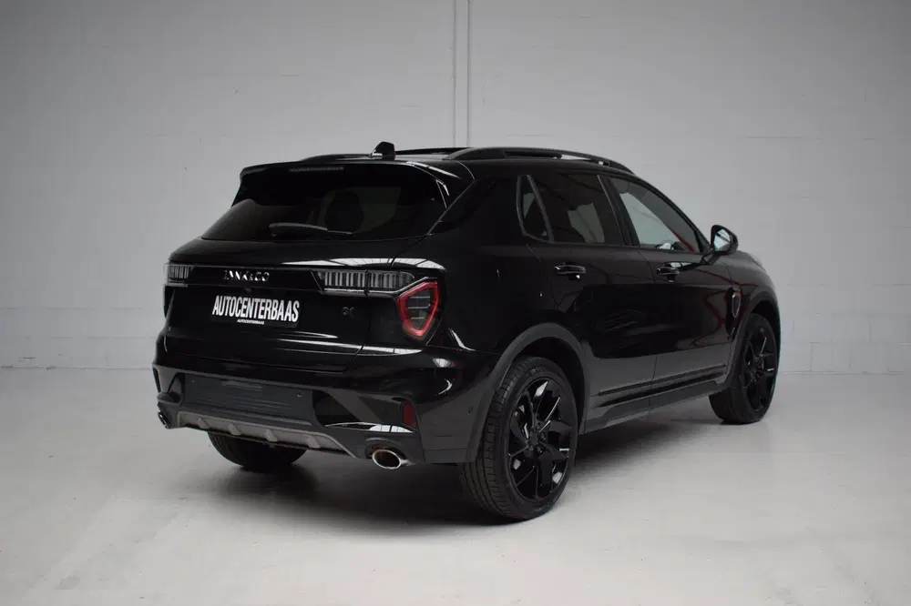 Lynk & Co 01 1.5 PHEV 262PK SOH 95% ZWARTE HEMEL uit 2023, foto 2