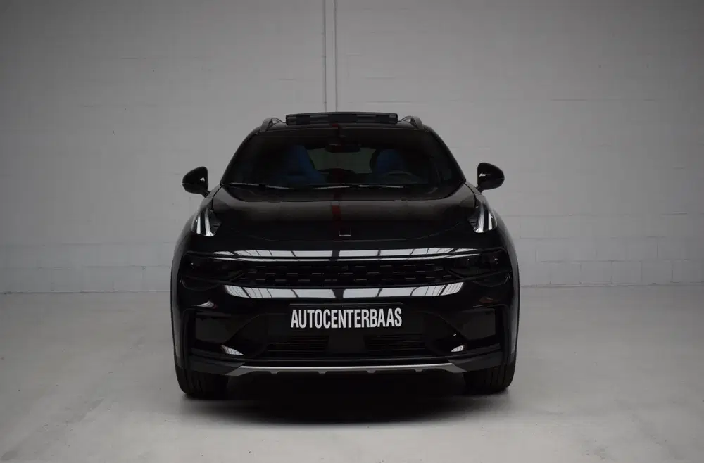 Lynk & Co 01 1.5 PHEV 262PK SOH 95% ZWARTE HEMEL uit 2023, foto 8