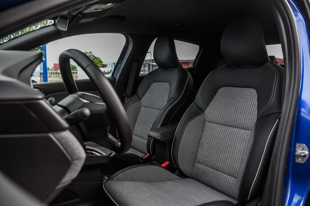 Renault Clio 1.0 TCe 90 GPF Techno (bj 2025) uit 2025, foto 6