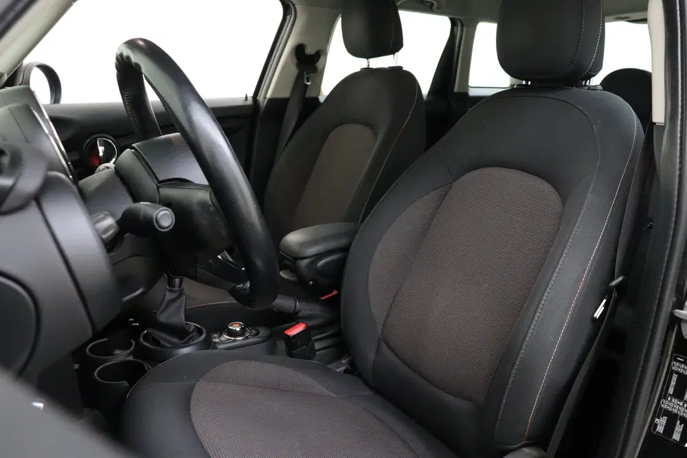 Mini Hatchback One Pepper uit 2019, foto 6