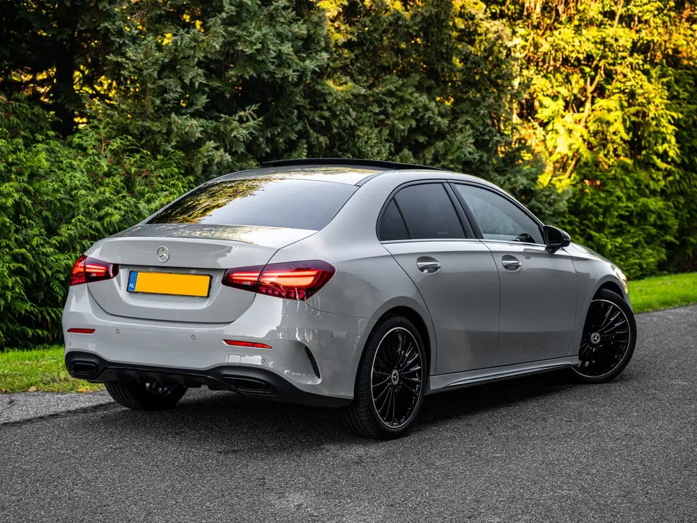 Mercedes-Benz A-Klasse 2025 180 AMG Line Night uit 2025, foto 2