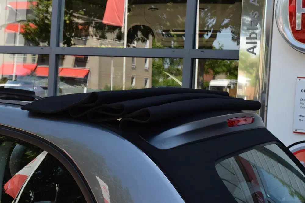 Fiat 500C 0.9 TwinAir Turbo Young uit 2020, foto 10