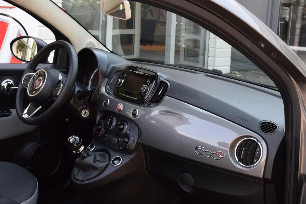 Fiat 500C 0.9 TwinAir Turbo Young uit 2020, foto 14