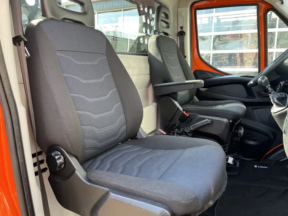 Iveco Daily 35C14 2.3 375 Laadklep 500kg Trekhaak 3500 uit 2019, foto 6