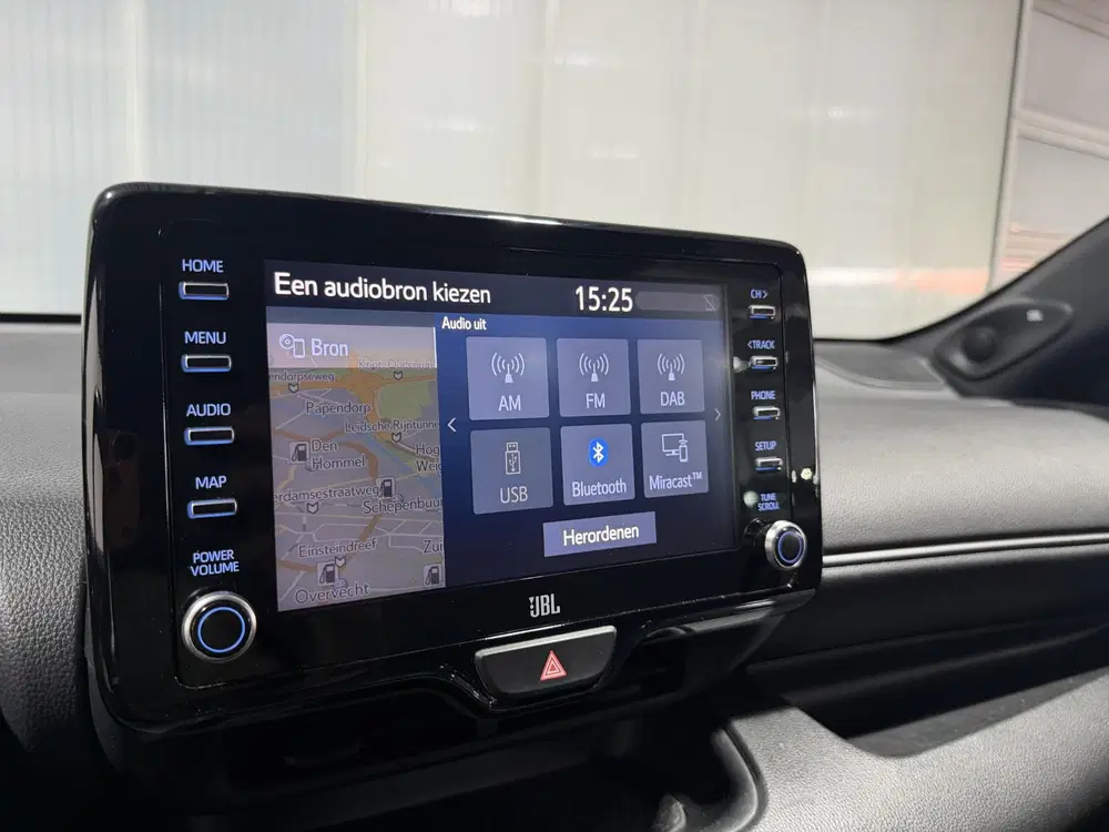 Toyota Yaris 1.5 Hybrid Executive Parkeersensoren V+A uit 2021, foto 12