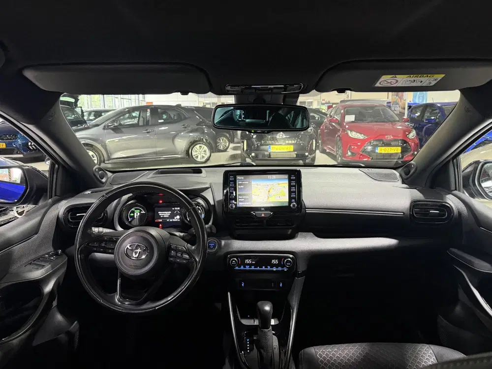Toyota Yaris 1.5 Hybrid Executive Parkeersensoren V+A uit 2021, foto 5