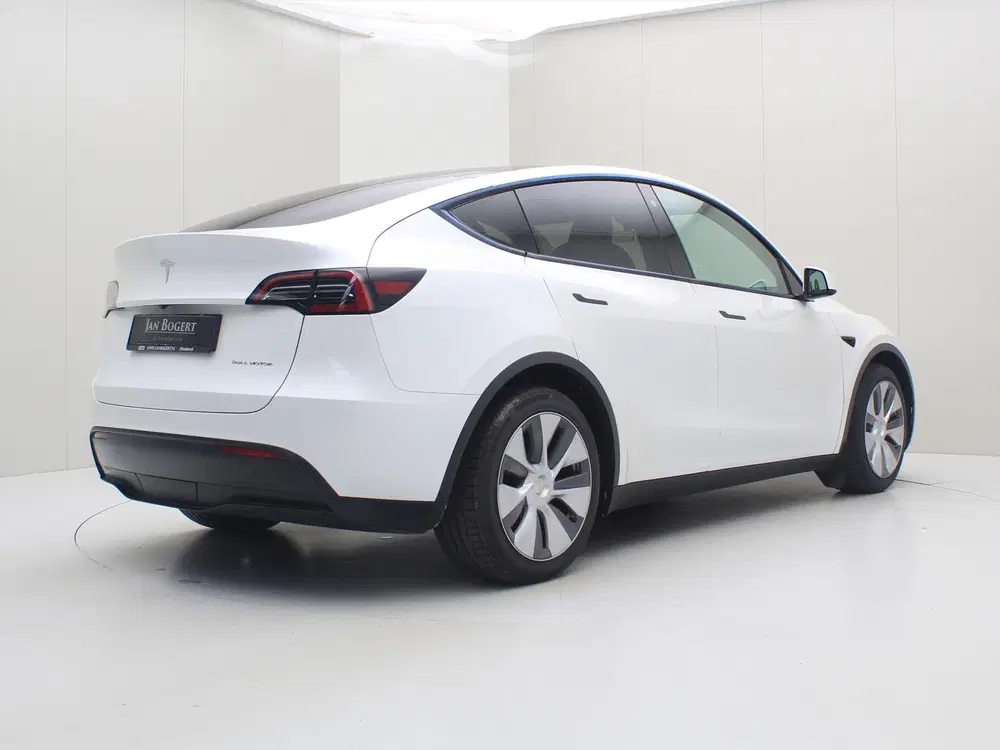 Tesla Model Y Long Range AWD 75kWh 351pk 92% SoH [ TREKH uit 2023, foto 2