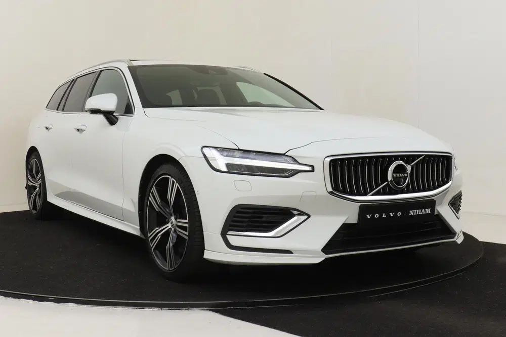 Volvo V60 T8 TWIN ENGINE AWD INSCRIPTION *VOL * -PAN uit 2020, foto 11