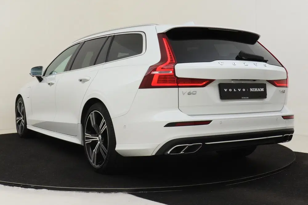 Volvo V60 T8 TWIN ENGINE AWD INSCRIPTION *VOL * -PAN uit 2020, foto 5