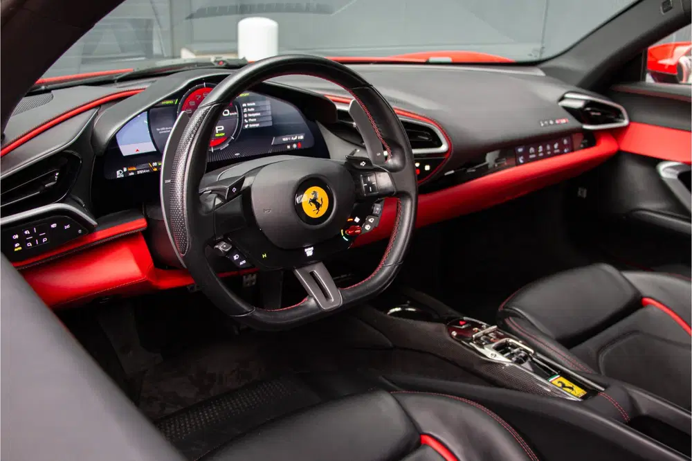 Ferrari 296 GTB 3.0 V6 Rosso Corsa uit 2022, foto 4