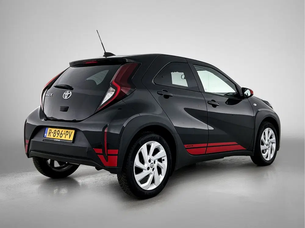 Toyota Aygo X 1.0 VVT-i S-CVT first uit 2022, foto 2