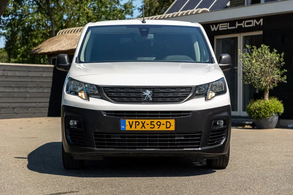 Peugeot Partner 1.2 PureTech Premium Airco I Cruise I Andr uit 2022, foto 5