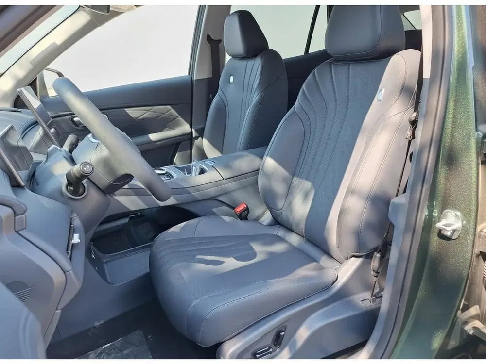 Geely Starray EM-i 1.5 Pro PHEV 360CAMERA uit 2026, foto 3