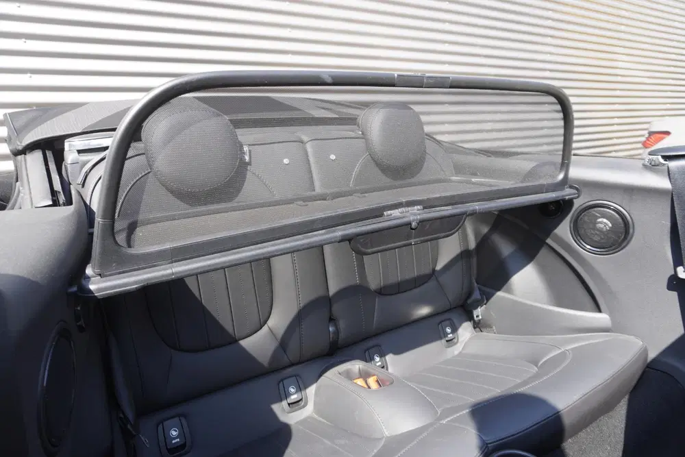Mini Cabrio Cooper S uit 2023, foto 10