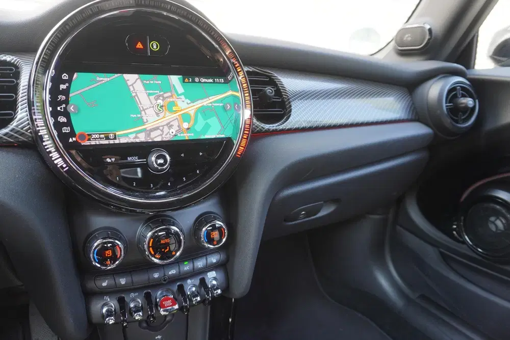Mini Cabrio Cooper S uit 2023, foto 11