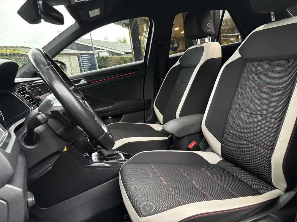 Volkswagen T-Roc 1.5 TSI DSG Sport uit 2019, foto 11