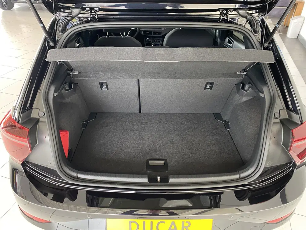 Volkswagen Polo 1.0 TSI R-Line Business DSG 110 PK Panoram uit 2022, foto 12