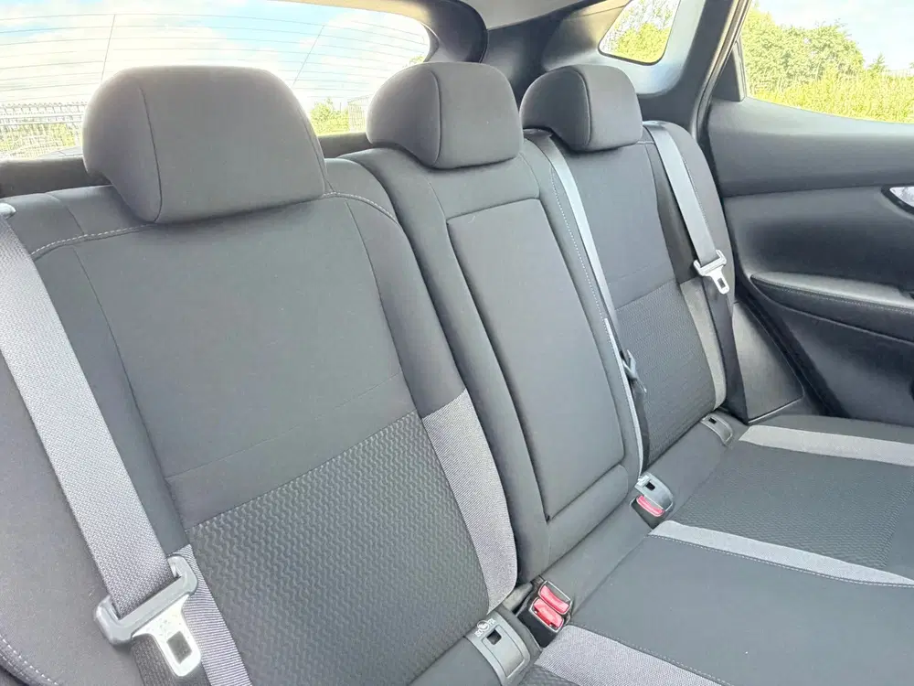 Nissan Qashqai 1.3 DIG-T Business Edition Automaat uit 2019, foto 13